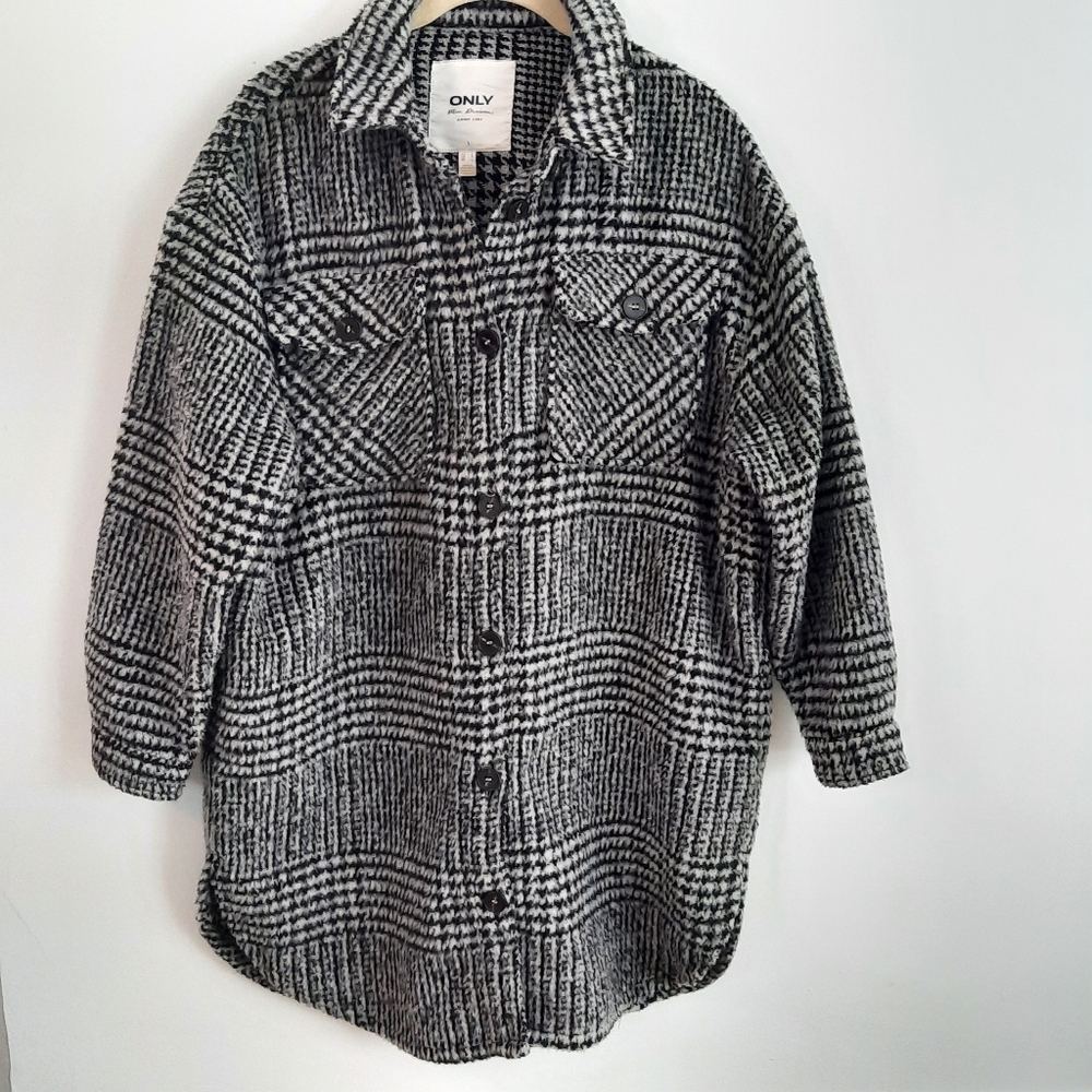 ONLY Women's L Monochrome Checkered Shacket
